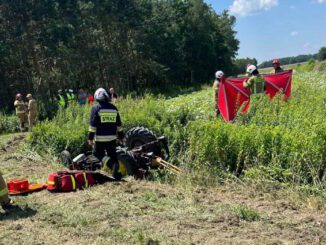 Tragiczny wypadek we wsi Pień. Traktor śmiertelnie przygniótł mężczyznę